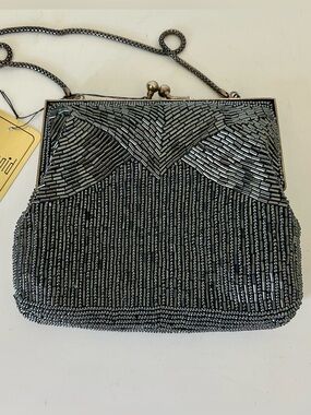 NWT - Stunning Vintage Magid Silver, Beaded, Kiss Closure, Silver Handle/Clutch